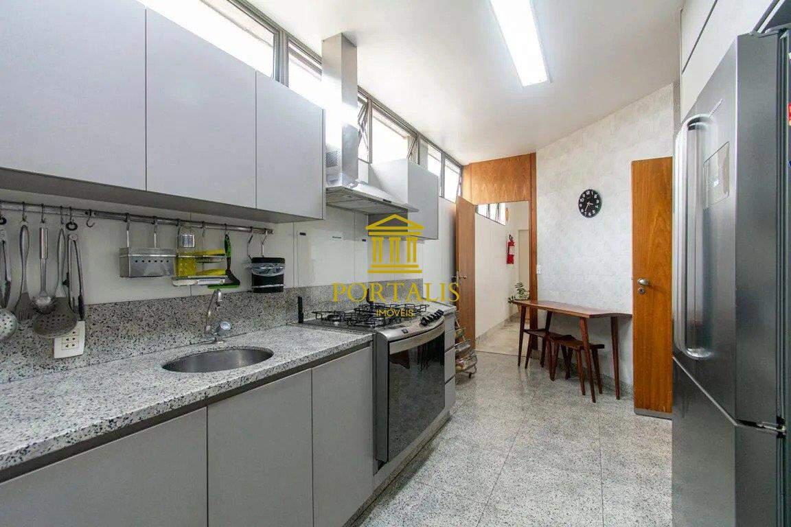Apartamento, Serra, 4 Quartos, 3 Vagas, 2 Suítes
