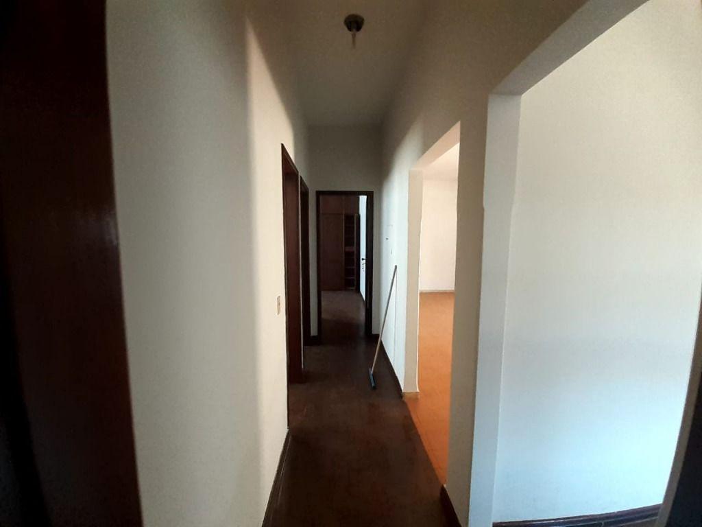 Casa, Centro, 3 Quartos, 3 Vagas, 1 Suíte