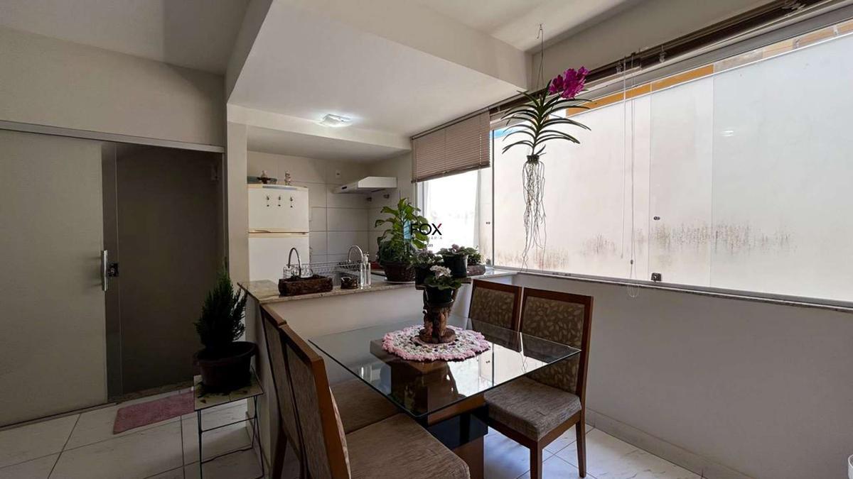 Casa, Santa Efigênia, 3 Quartos, 2 Vagas, 2 Suítes