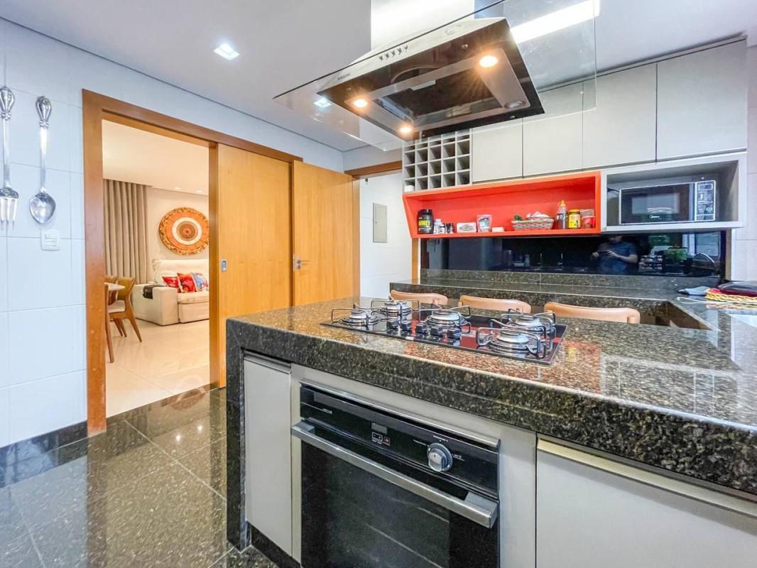 Apartamento, Castelo, 4 Quartos, 2 Vagas, 2 Suítes