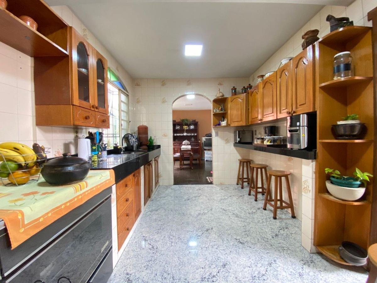 Casa, Alípio de Melo, 3 Quartos, 2 Vagas, 1 Suíte