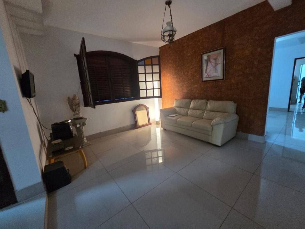 Casa, Coqueiros, 4 Quartos, 1 Vaga, 1 Suíte