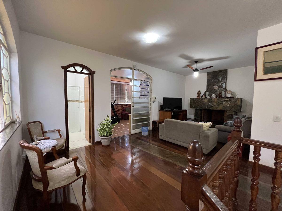 Casa, Coração Eucarístico, 5 Quartos, 6 Vagas, 2 Suítes