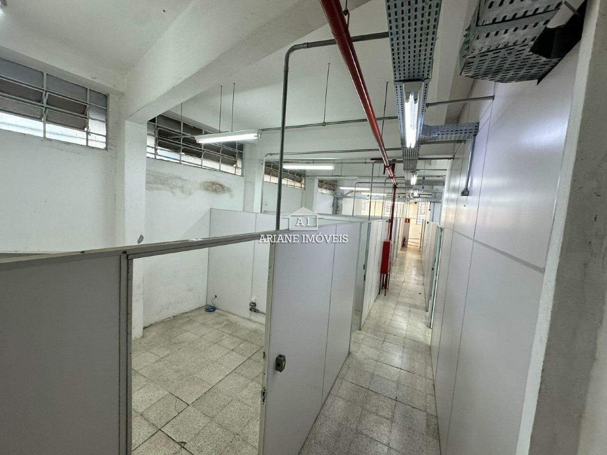 Galpão, Floresta, 0 Quarto, 0 Vaga