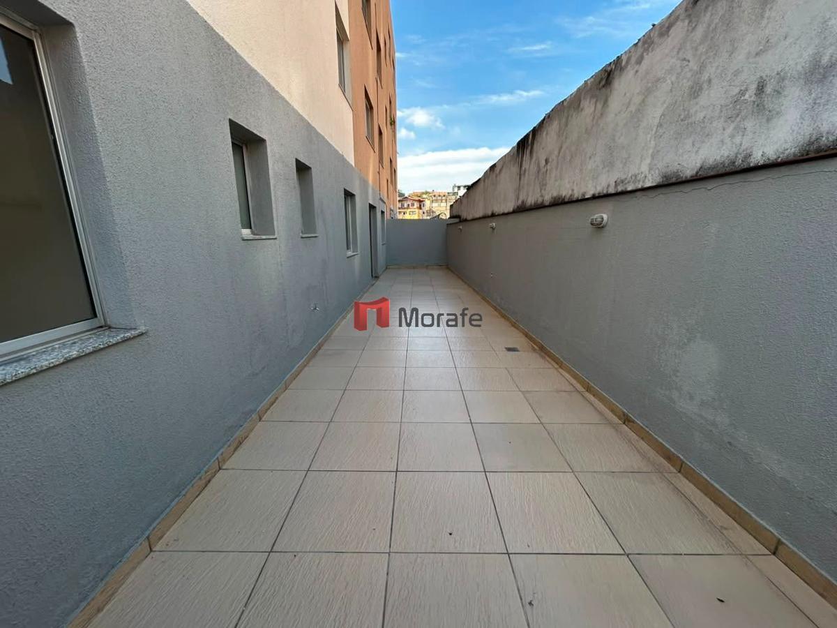 Apartamento, Floresta, 2 Quartos, 2 Vagas, 1 Suíte