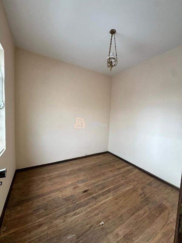 Casa, Centro, 3 Quartos, 1 Vaga, 1 Suíte