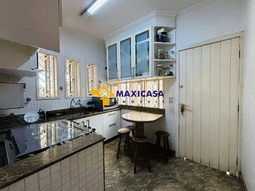 Casa, São José, 3 Quartos, 5 Vagas, 1 Suíte