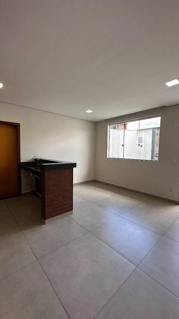Casa, Novo Centro, 3 Quartos, 2 Vagas, 1 Suíte