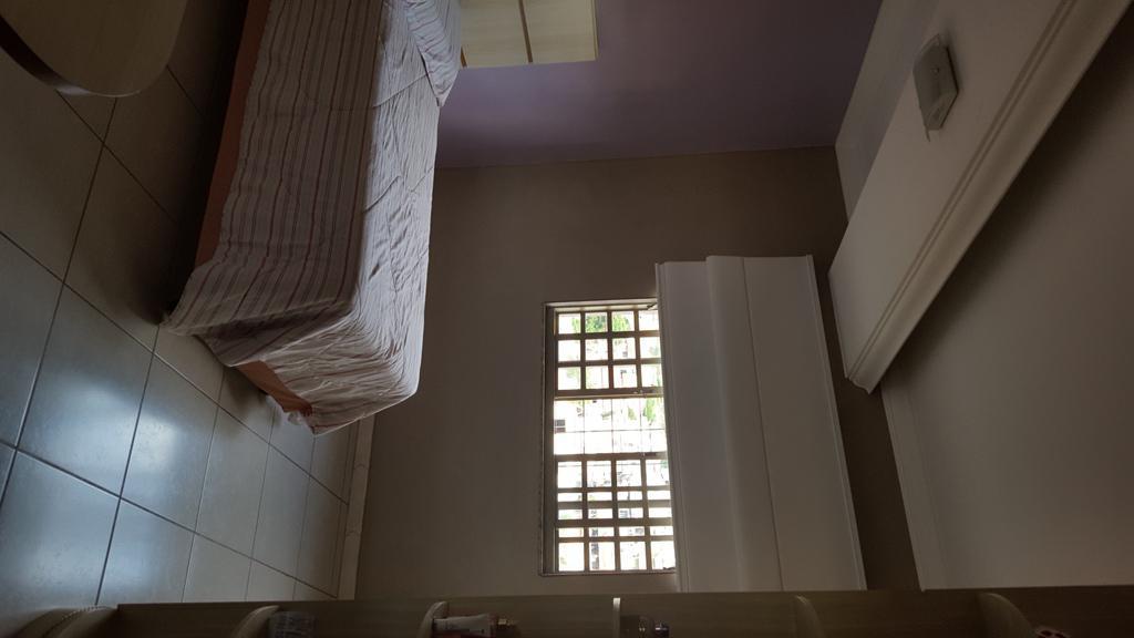 Casa, Goiânia, 6 Quartos, 8 Vagas, 4 Suítes