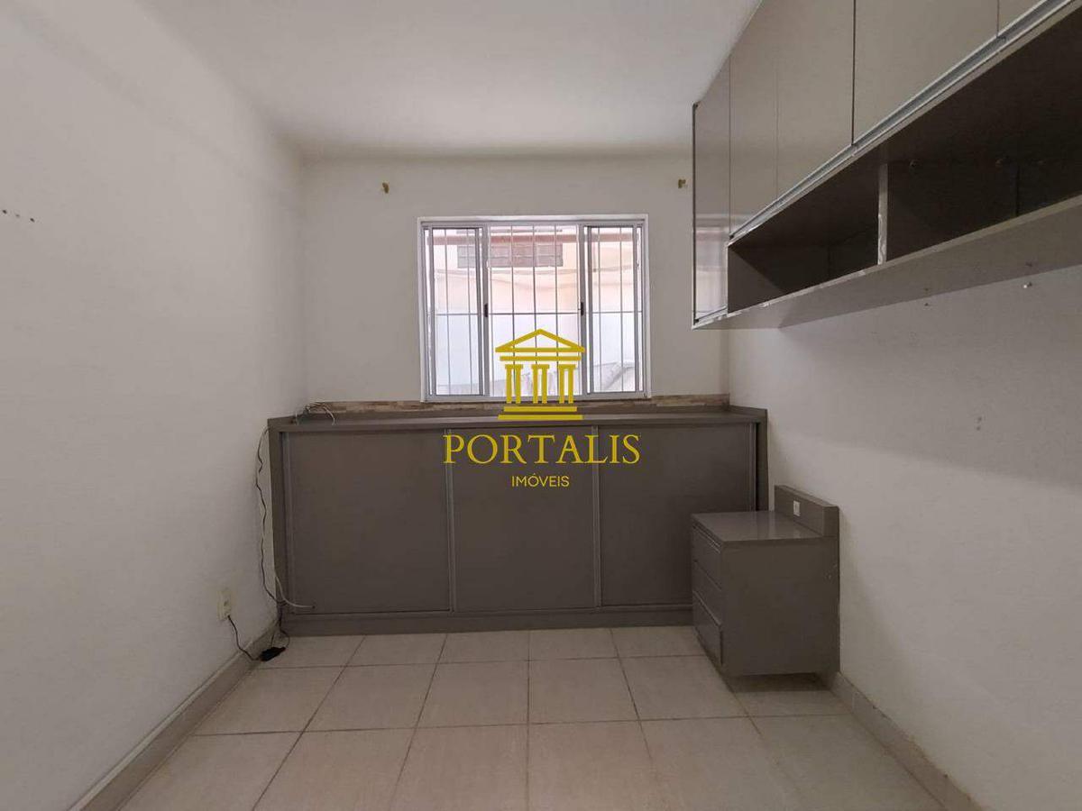 Apartamento, Floresta, 2 Quartos, 0 Vaga