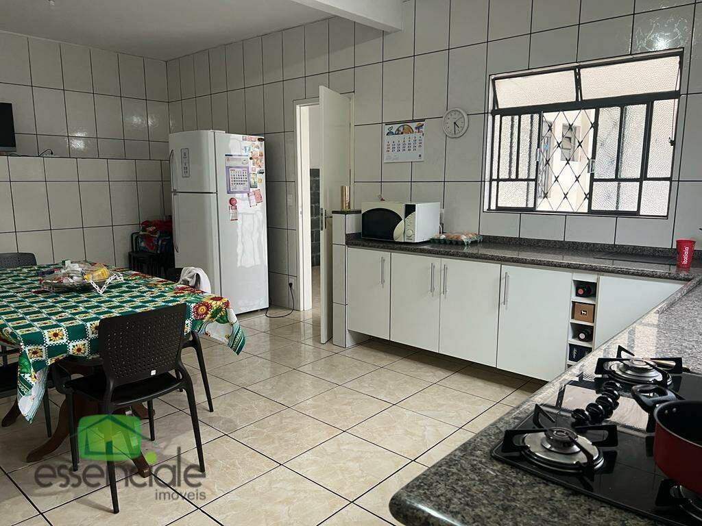 Casa, Novo Eldorado, 3 Quartos, 4 Vagas