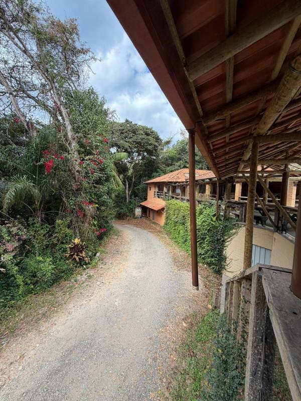 Fazenda, Adelmolândia, 6 Quartos, 10 Vagas, 2 Suítes