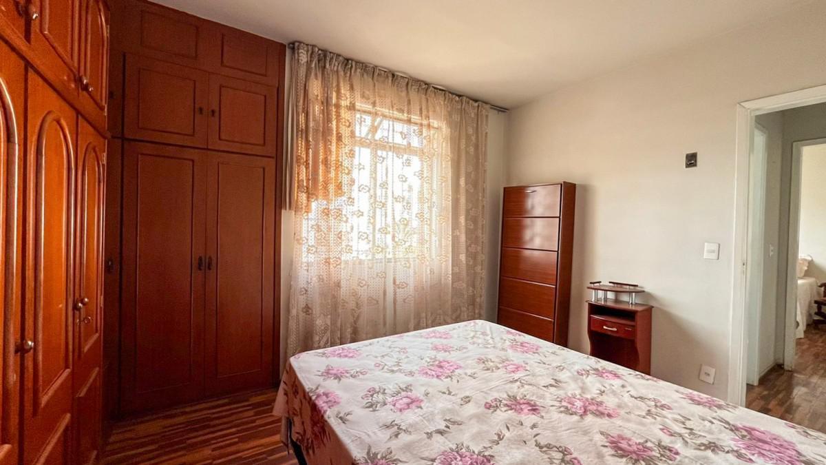 Apartamento, Sagrada Família, 2 Quartos, 1 Vaga