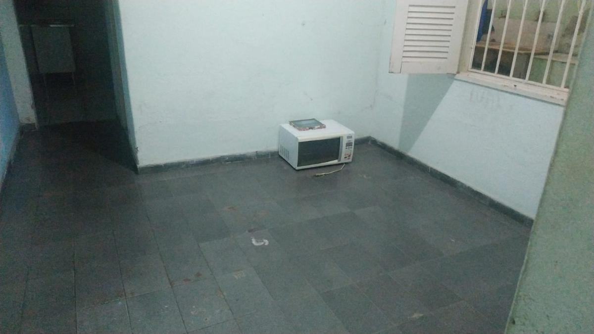 Casa, Industrial, 9 Quartos, 1 Vaga