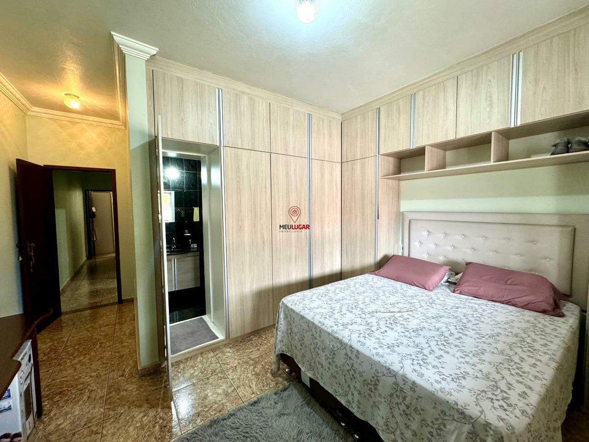 Casa, Tirol, 3 Quartos, 3 Vagas, 1 Suíte