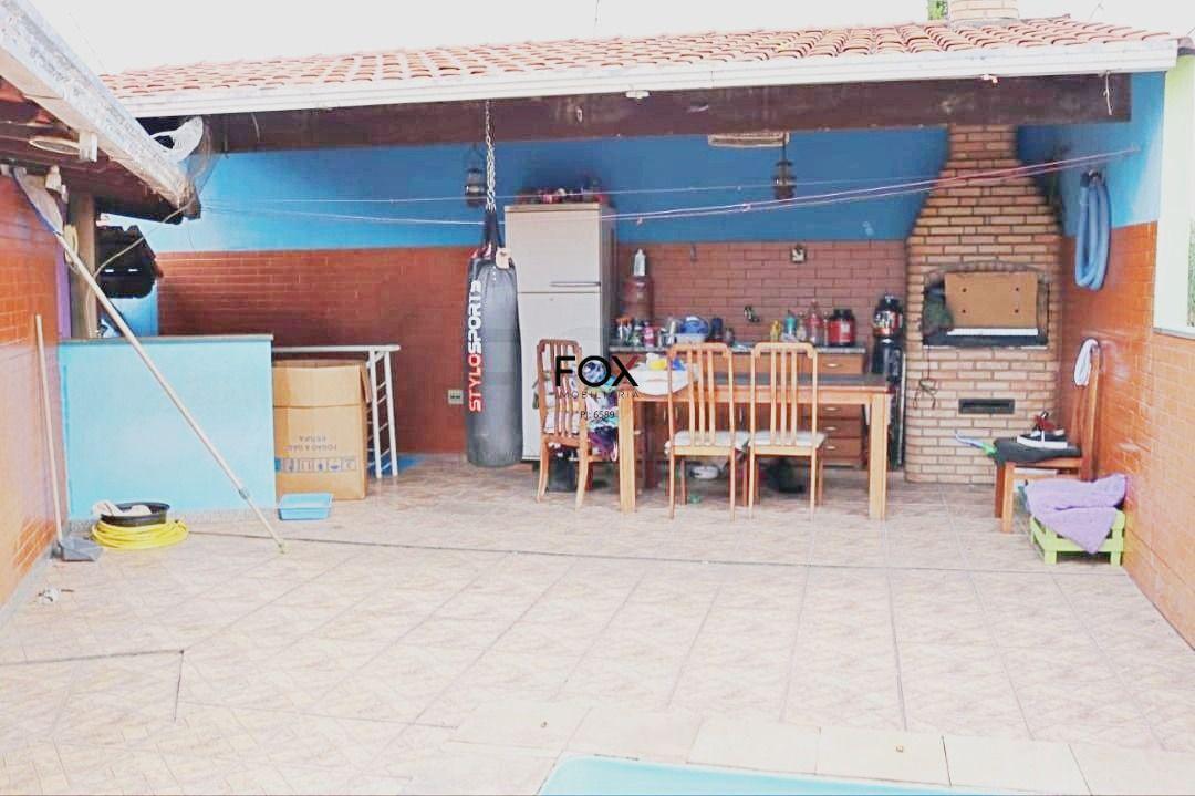 Casa, Santa Branca, 4 Quartos, 2 Vagas, 1 Suíte