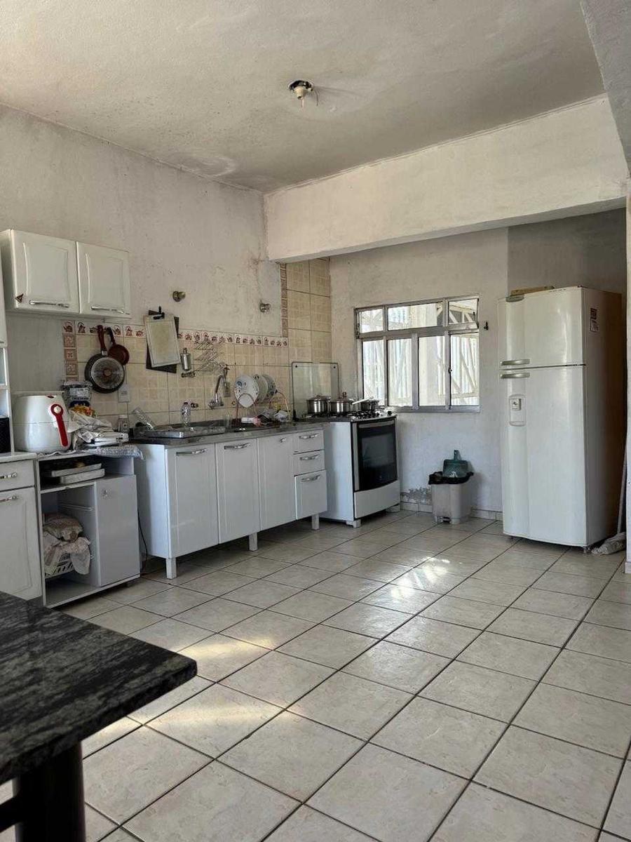 Casa, Novo Santa Cecília (barreiro), 4 Quartos, 3 Vagas, 4 Suítes