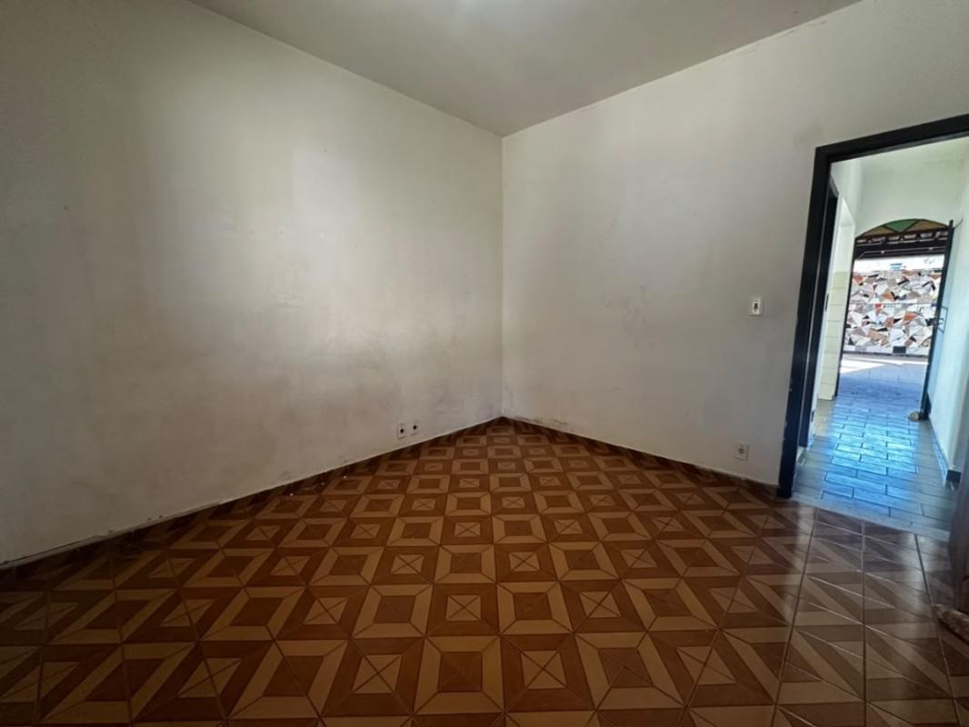 Casa, São Geraldo, 2 Quartos, 0 Vaga