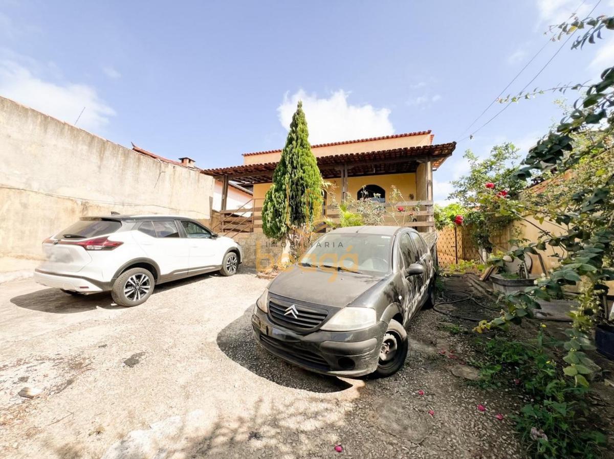 Casa, Pedra Azul, 3 Quartos, 3 Vagas, 1 Suíte