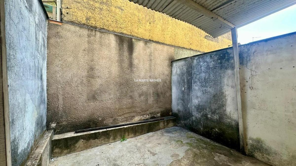 Casa, Fonte Grande, 2 Quartos, 1 Vaga