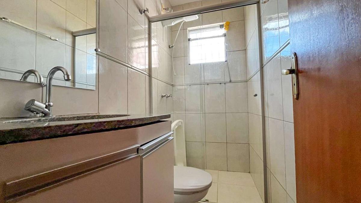 Casa, Camargos, 2 Quartos, 2 Vagas, 1 Suíte