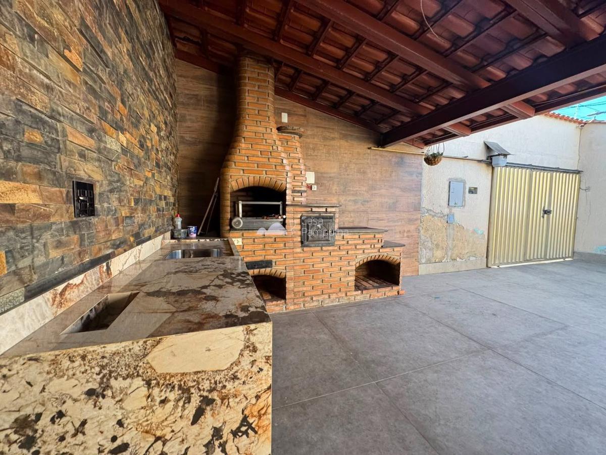 Casa, Rio Branco, 2 Quartos, 4 Vagas