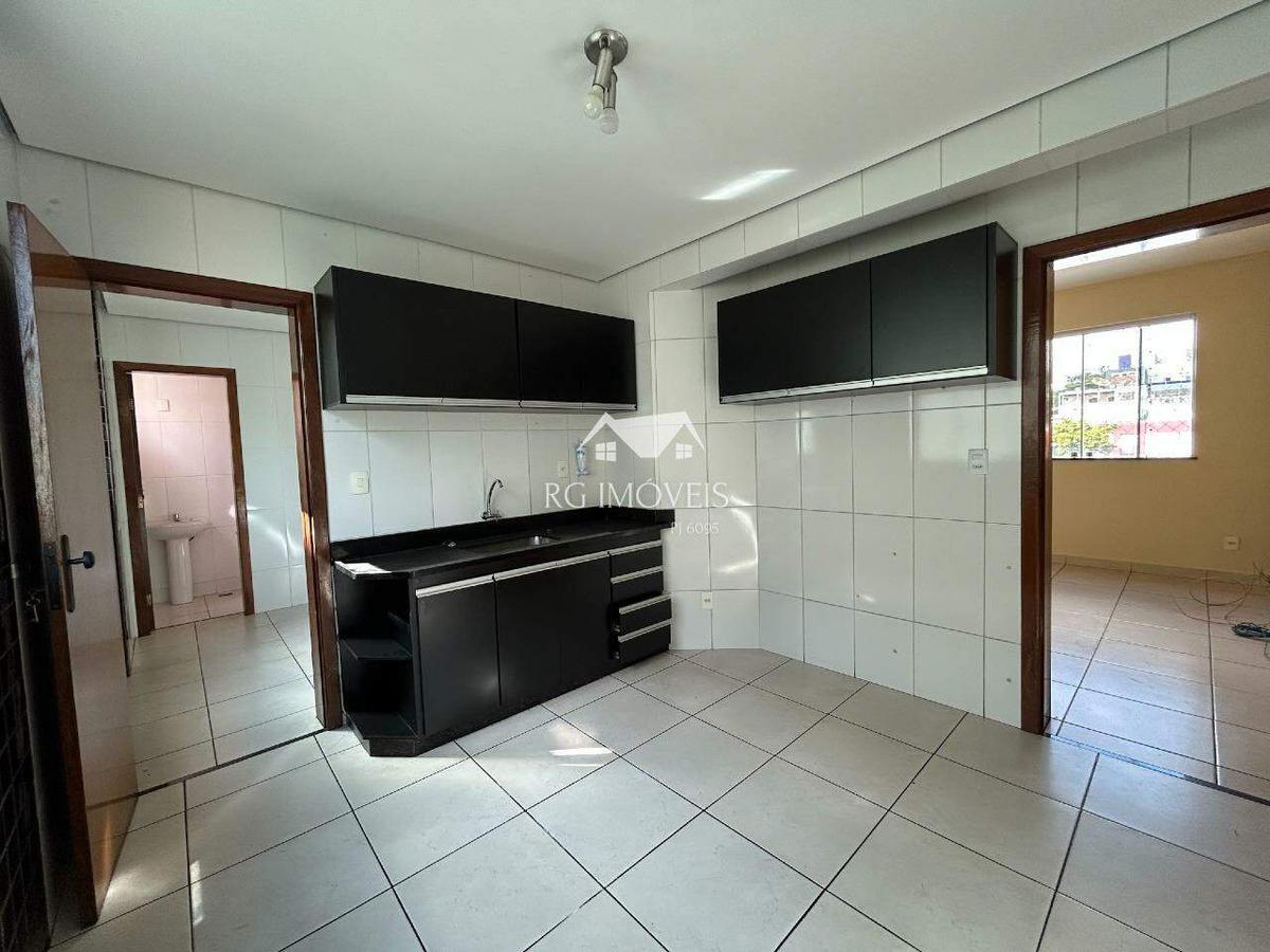 Cobertura, Barreiro, 4 Quartos, 2 Vagas, 1 Suíte