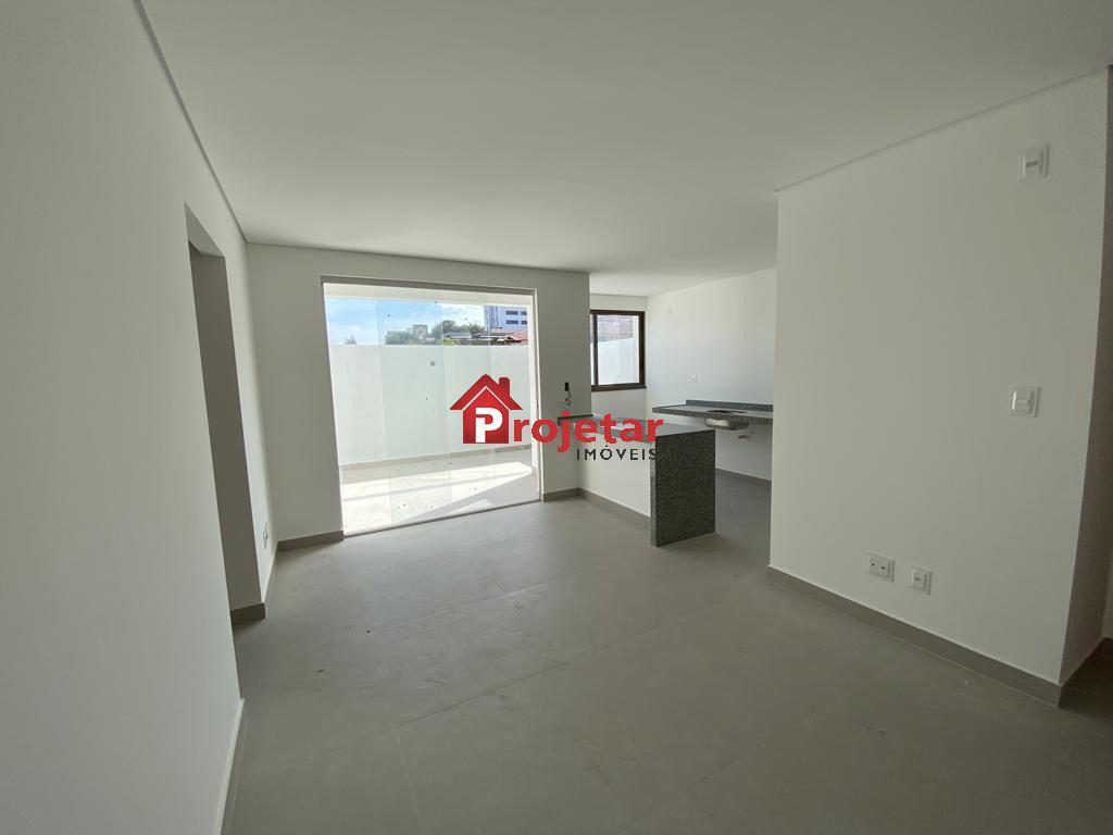 Apartamento, Sagrada Família, 2 Quartos, 2 Vagas, 1 Suíte