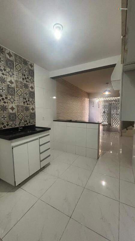 Casa, Novo Centro, 2 Quartos, 1 Vaga