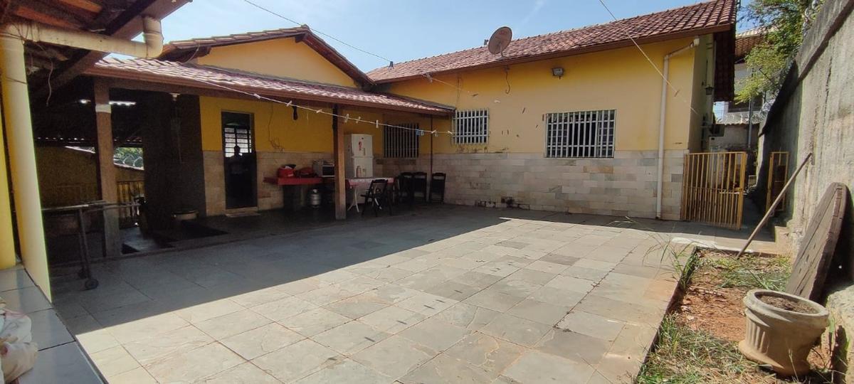 Casa, Serrano, 3 Quartos, 4 Vagas, 1 Suíte