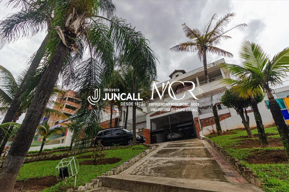 Casa, Castelo, 5 Quartos, 2 Vagas, 1 Suíte