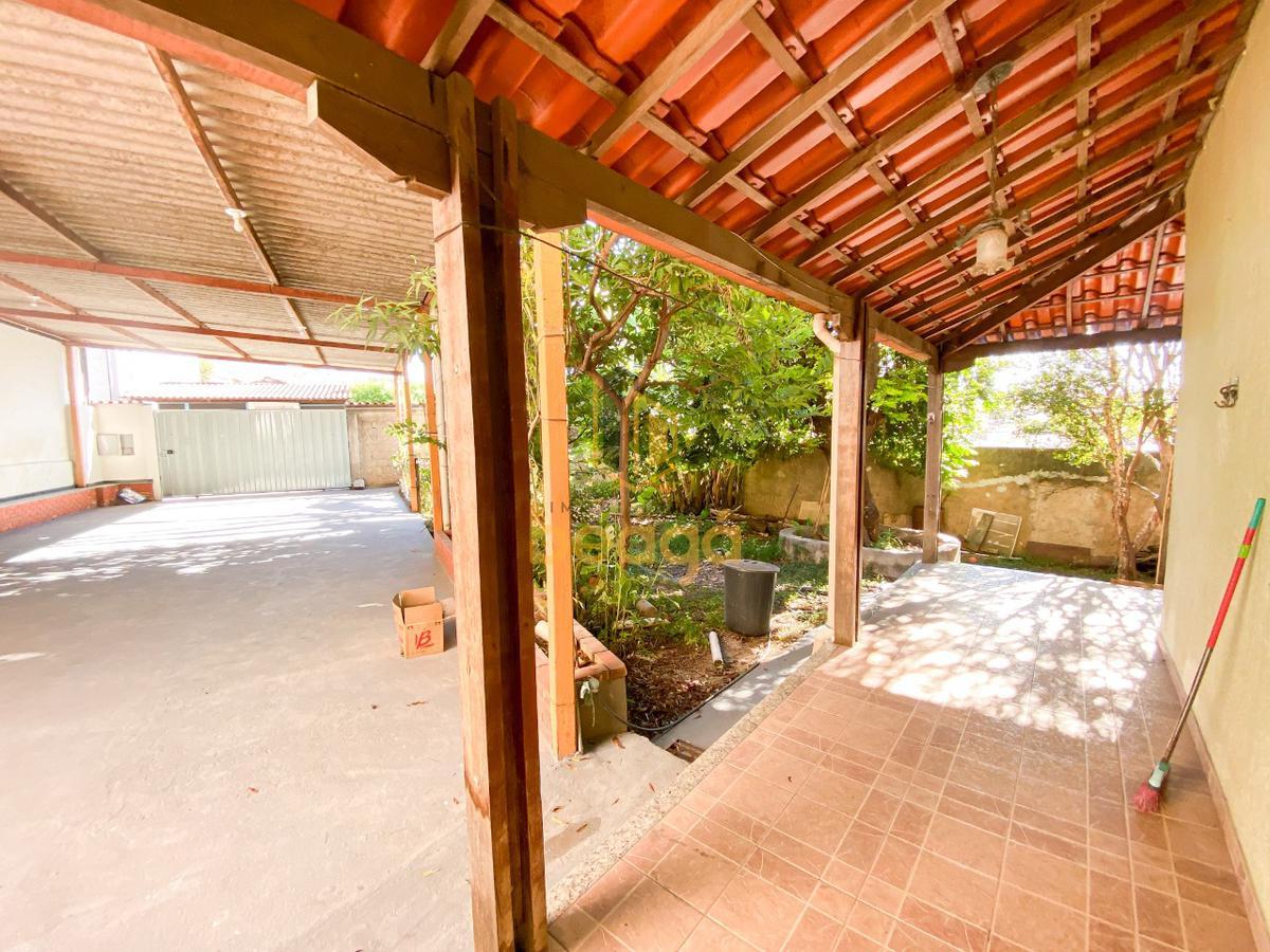 Casa, São Gotardo, 5 Quartos, 6 Vagas, 1 Suíte