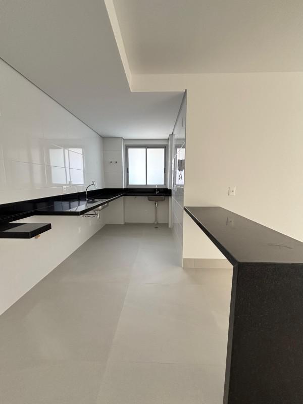 Apartamento, Sagrada Família, 3 Quartos, 2 Vagas, 1 Suíte
