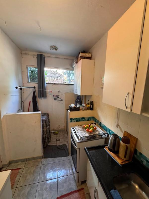 Apartamento, Tirol (barreiro), 2 Quartos, 1 Vaga