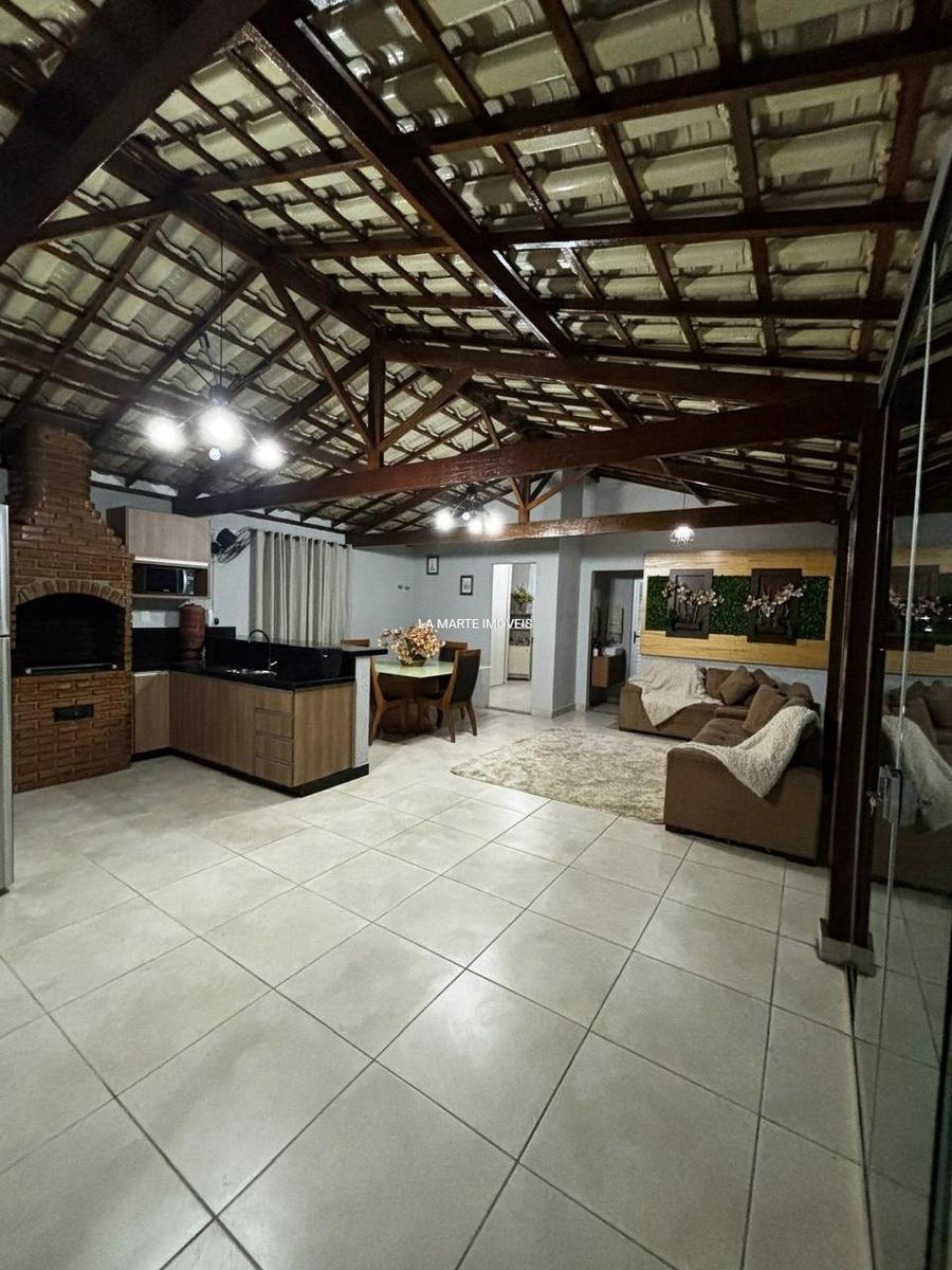 Casa, Jardim Riacho das Pedras, 3 Quartos, 4 Vagas, 1 Suíte