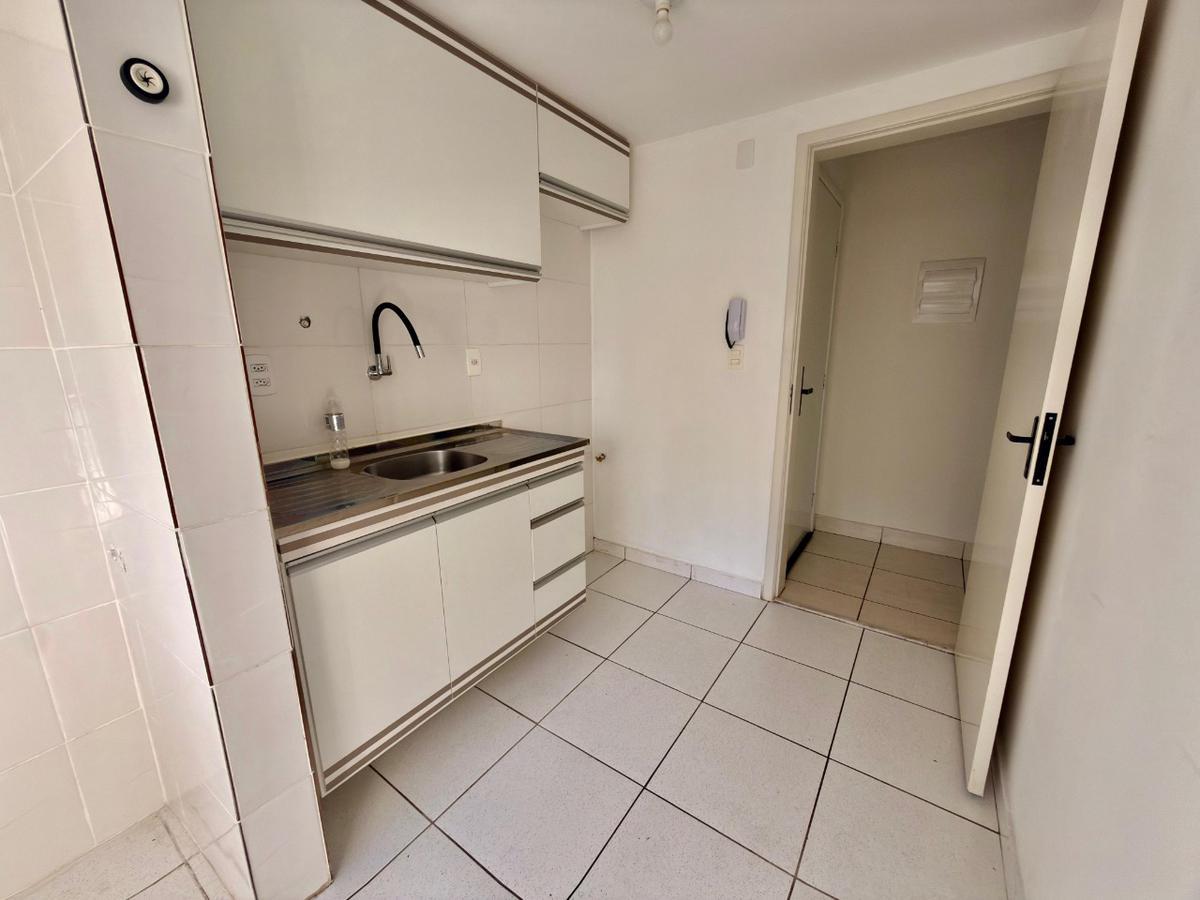 Apartamento, Santa Mônica, 2 Quartos, 1 Vaga