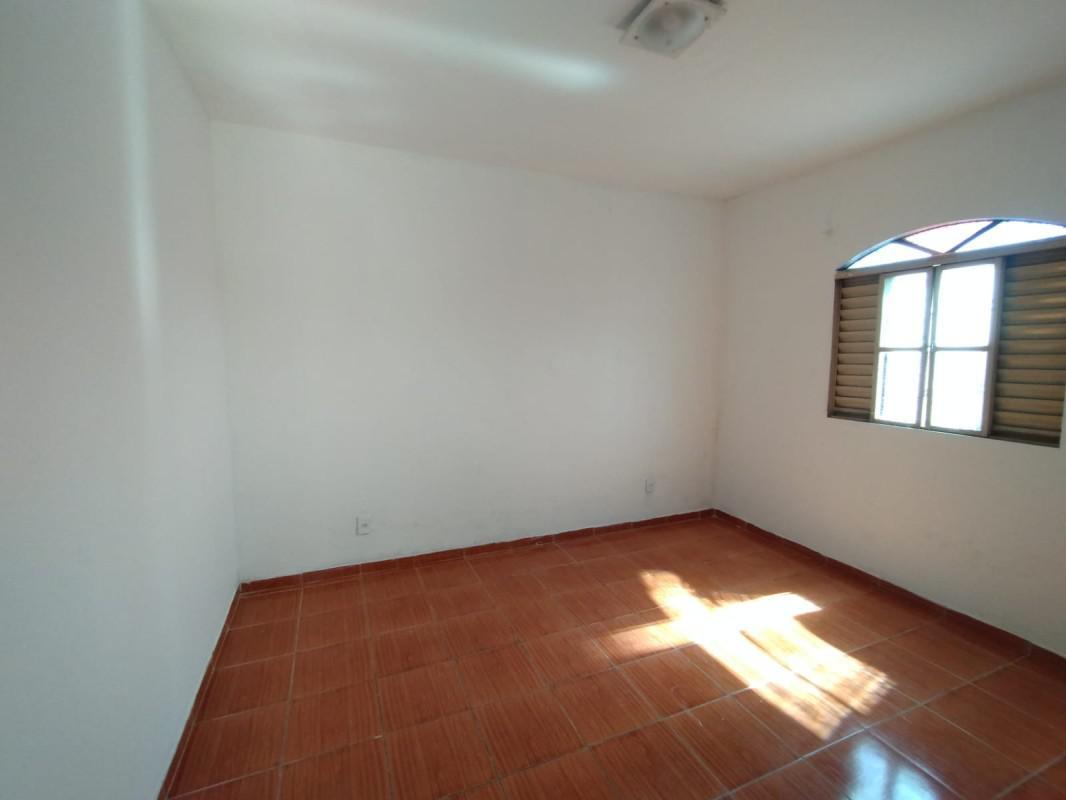 Casa, São Cristóvão, 2 Quartos, 0 Vaga
