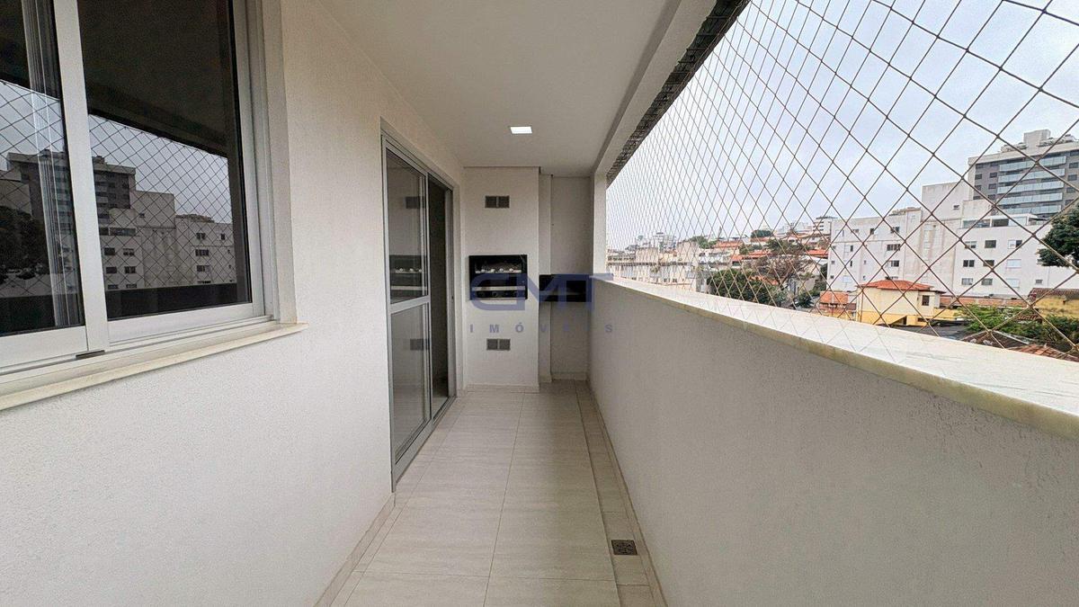 Apartamento, Sagrada Família, 3 Quartos, 2 Vagas, 1 Suíte