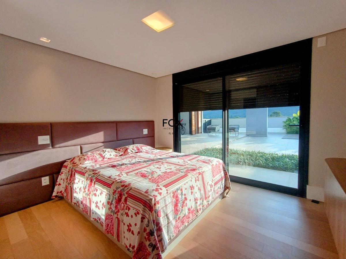 Casa, Alphaville - Lagoa dos Ingleses, 5 Quartos, 6 Vagas, 5 Suítes