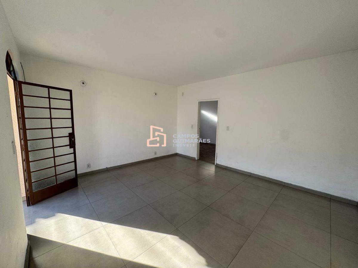 Casa, Átila de Paiva, 3 Quartos, 2 Vagas, 1 Suíte