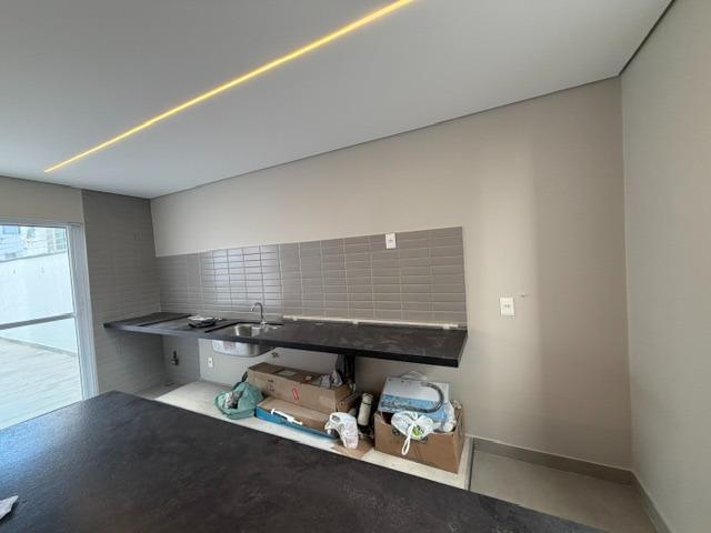 Apartamento, Floresta, 3 Quartos, 2 Vagas, 1 Suíte