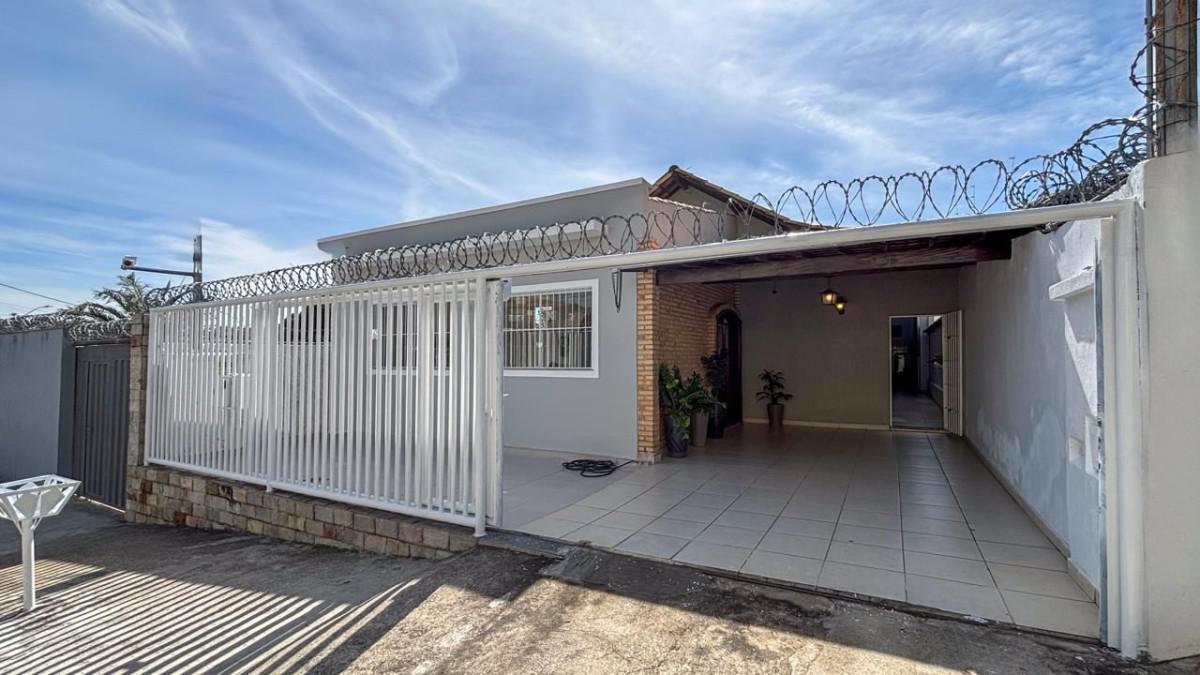Casa, Santa Amélia, 3 Quartos, 2 Vagas, 1 Suíte