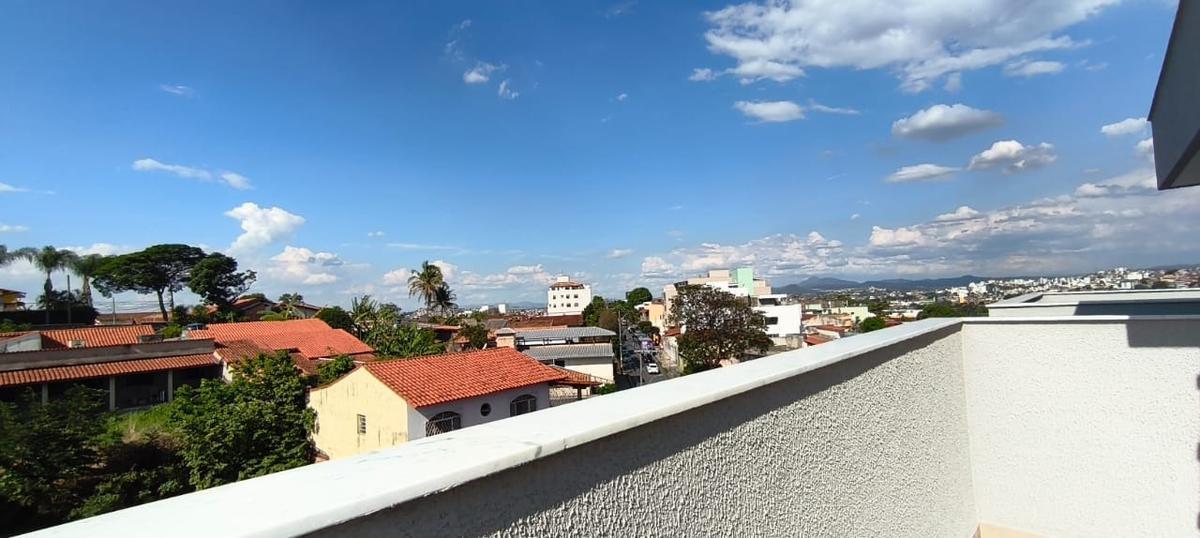 Cobertura, Santa Rosa, 3 Quartos, 2 Vagas, 1 Suíte