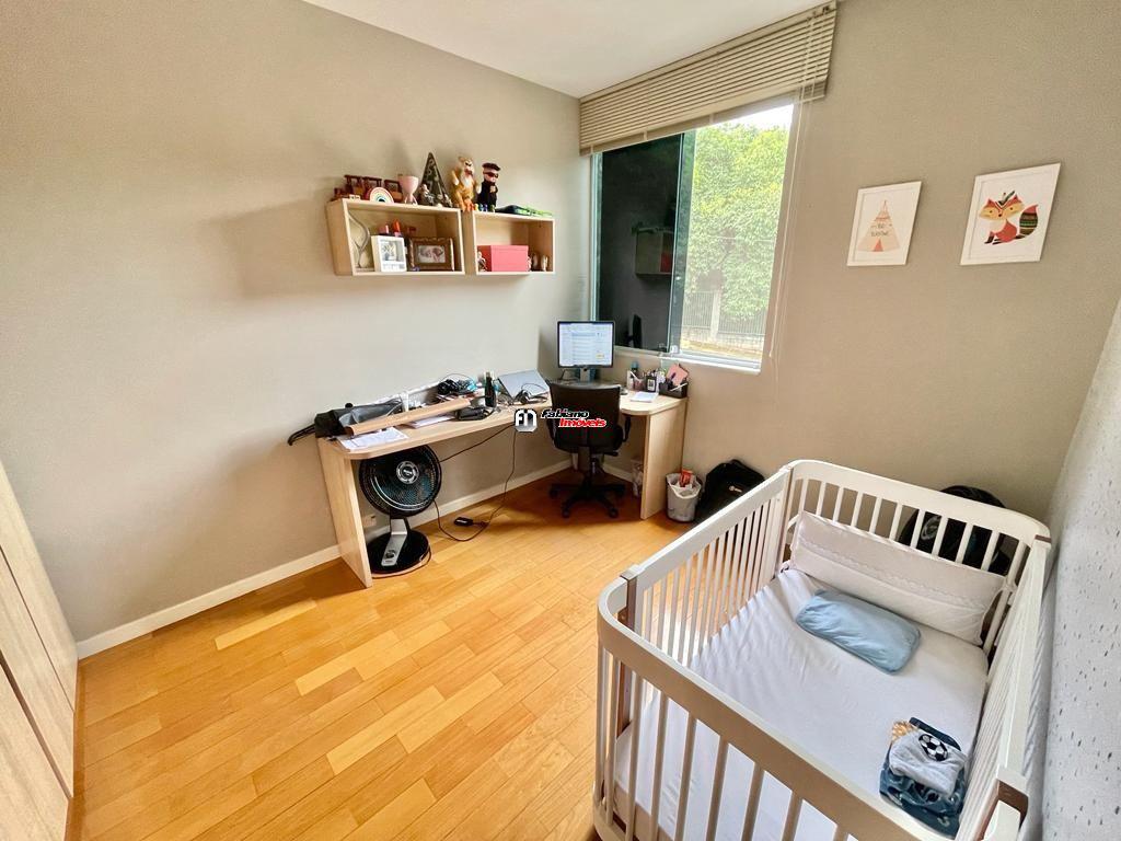 Casa, Trevo, 3 Quartos, 4 Vagas, 1 Suíte