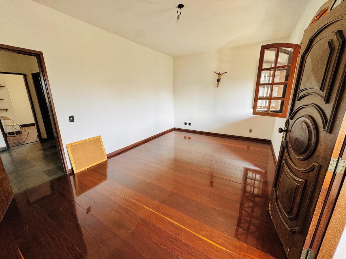 Casa, Jardim Atlântico, 5 Quartos, 4 Vagas, 1 Suíte