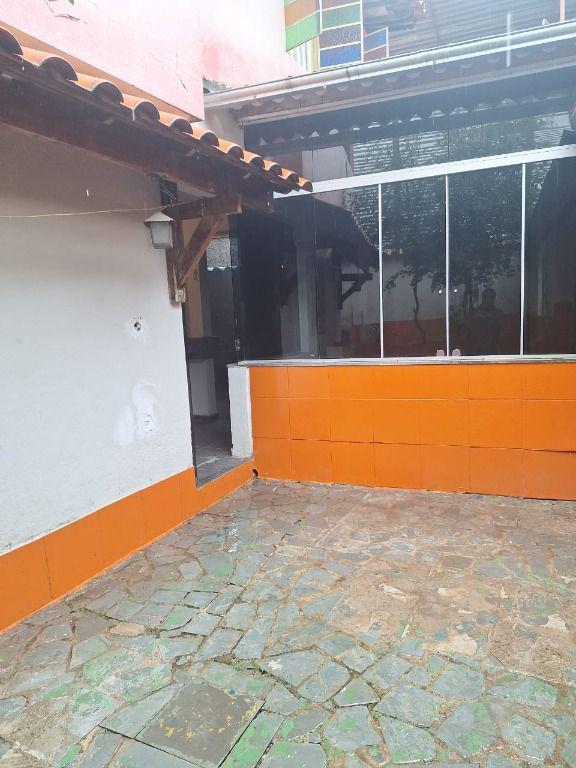 Casa, Centro, 2 Quartos, 5 Vagas, 1 Suíte