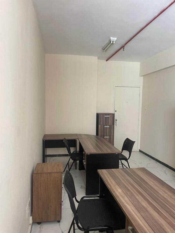 Sala, Centro, 0 Quarto, 0 Vaga, 1 Suíte