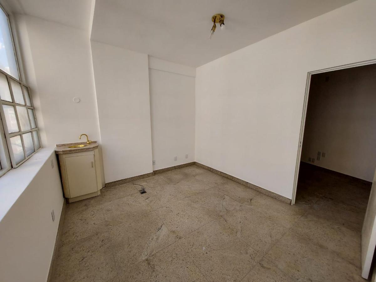 Sala, Centro, 0 Quarto, 0 Vaga