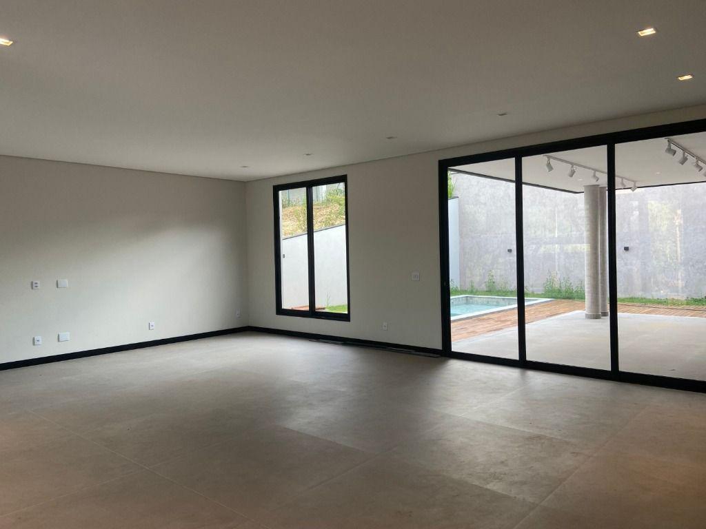 Casa, Condomínio Alphaville, 4 Quartos, 4 Vagas, 4 Suítes