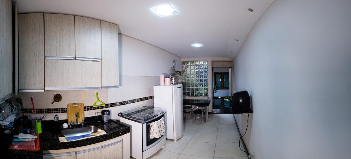 Casa Comercial, Coração Eucarístico, 2 Quartos, 4 Vagas, 10 Suítes